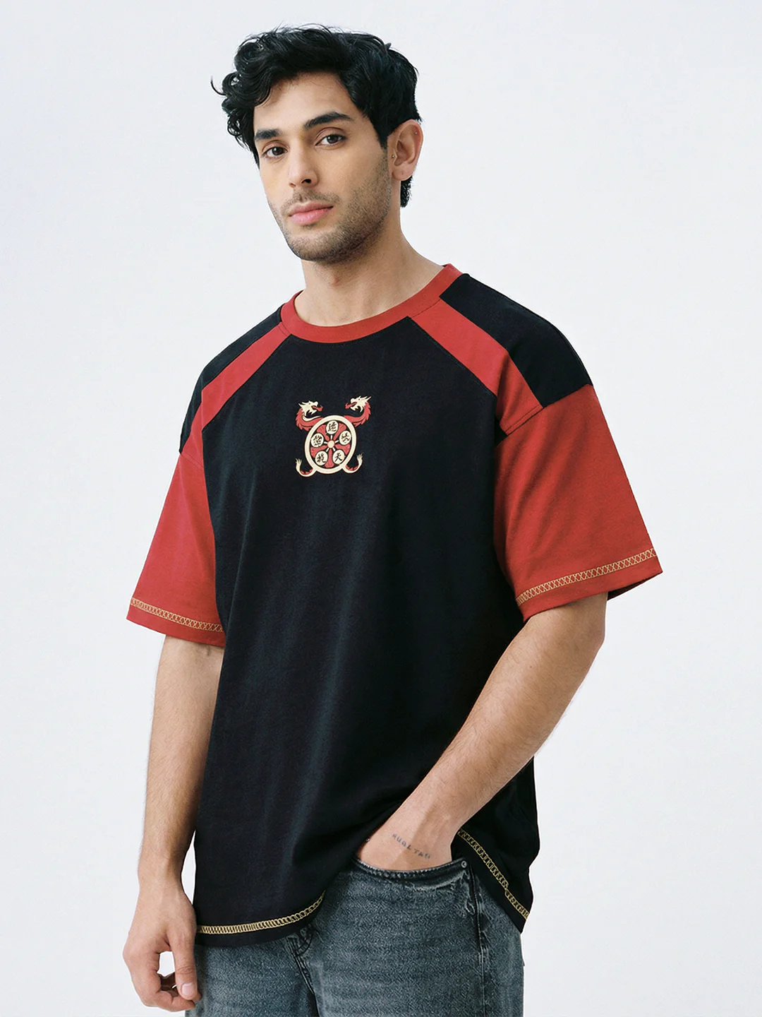 Conqueror's Will Oversized T-Shirt - Black & Red