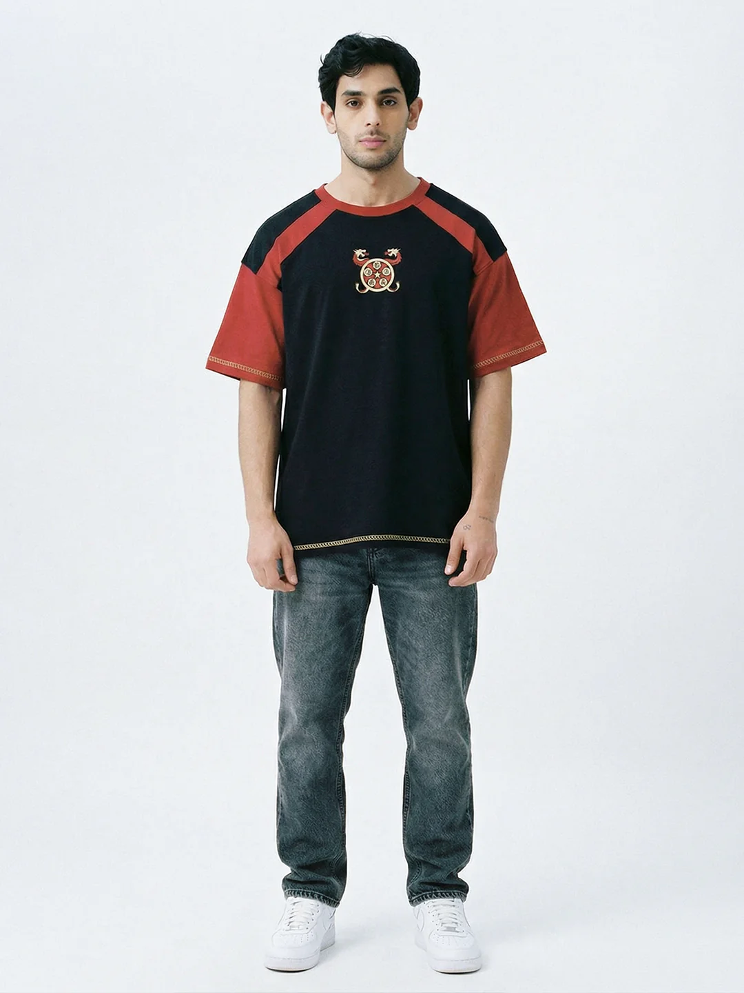 Conqueror's Will Oversized T-Shirt - Black & Red - Image 3
