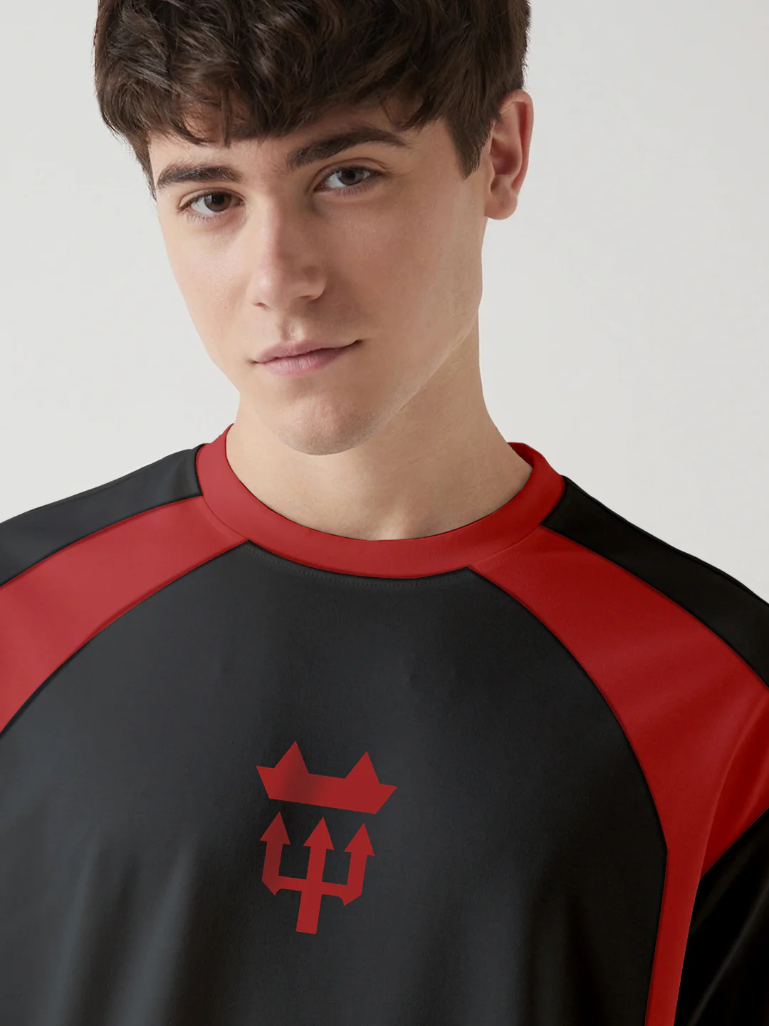 Red Devils Oversized T-Shirt - Black & Red - Image 4